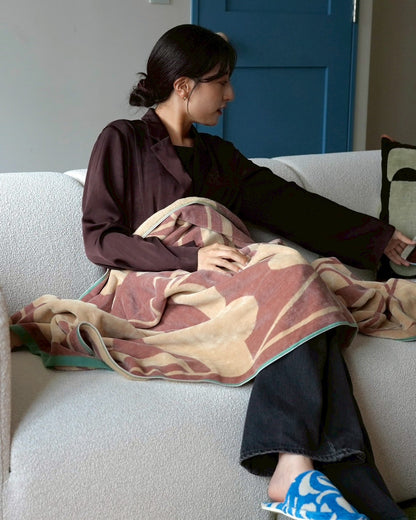 〈7月8日12:00〜販売開始〉TOWEL BLANKET : Instinctual beings
