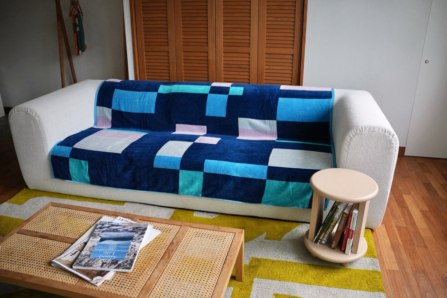 BED THROW BLANKET：Rectangle / navy