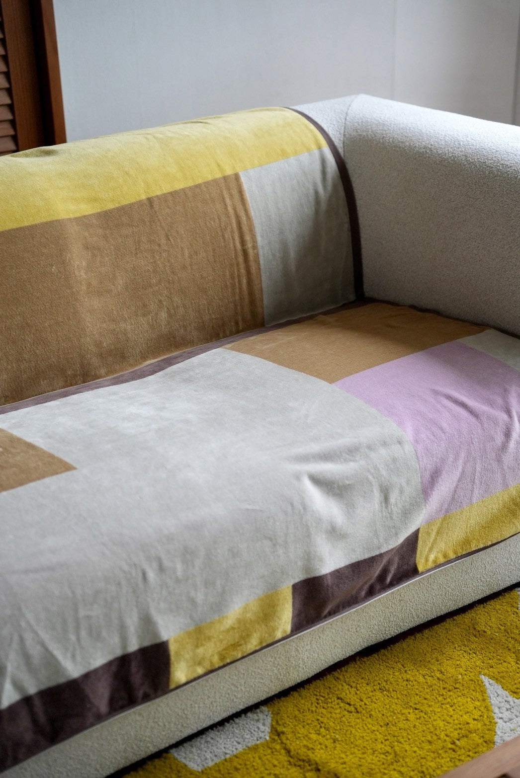 BED THROW BLANKET：Rectangle / beige