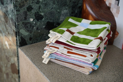 HAND TOWEL：Flow / moss green