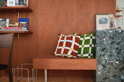 CUSHION COVER：Flow / moss green