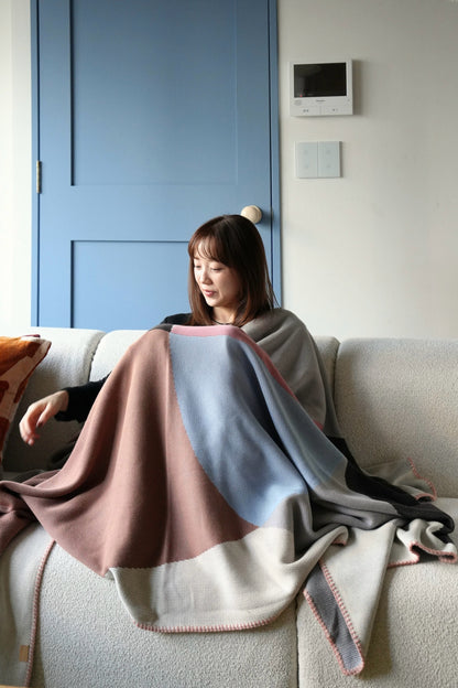 〈予約販売 / 限定タオルポーチ付〉ニットブランケット【M】：New color