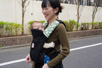 〈4月下旬再販予定〉抱っこ紐カバー：Dance