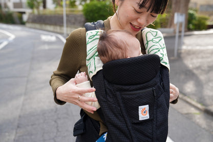 〈4月下旬再販予定〉抱っこ紐カバー：Dance