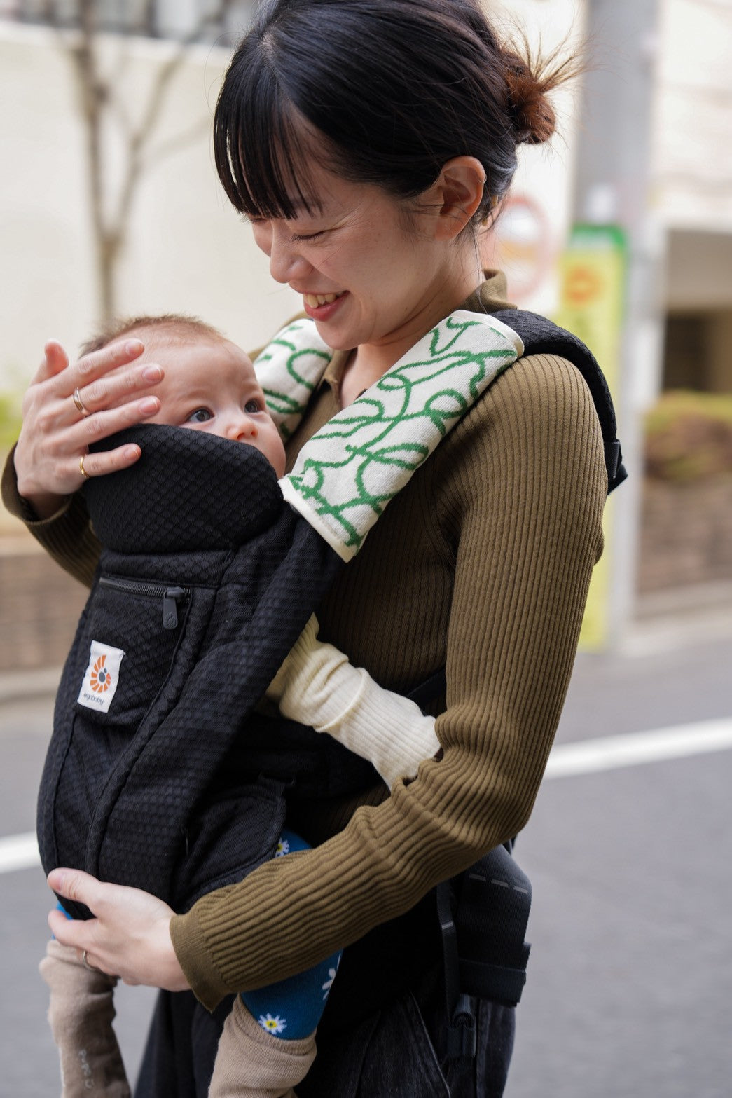 〈4月下旬再販予定〉抱っこ紐カバー：Dance