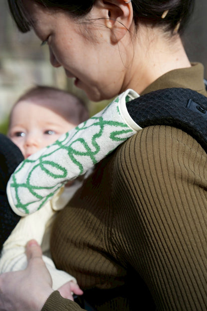 〈4月下旬再販予定〉抱っこ紐カバー：Dance