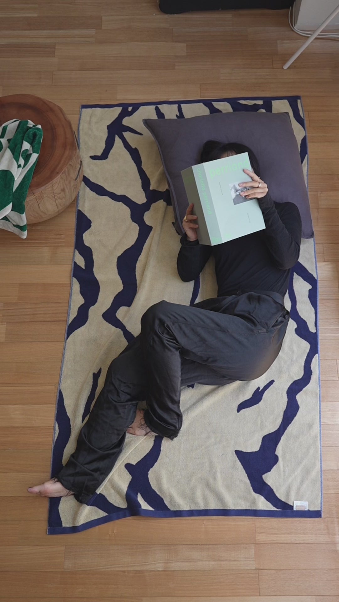 TOWEL BLANKET : Thunder in the dark / blue – MYTONE