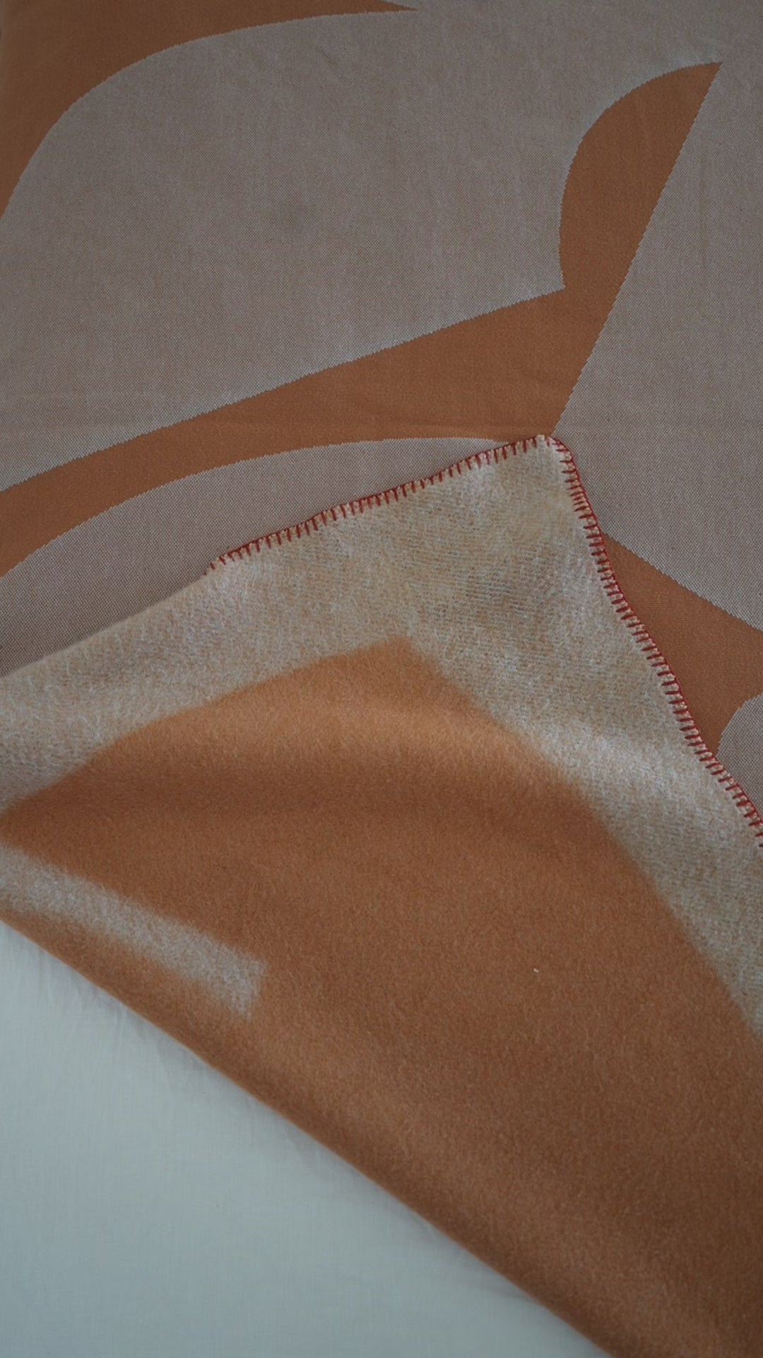 なくなり次第終了〉ALL SEASON BLANKET : Giving – MYTONE