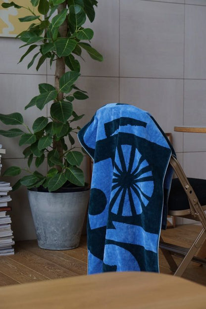 BATH TOWEL : Offcuts by Jamie Jones