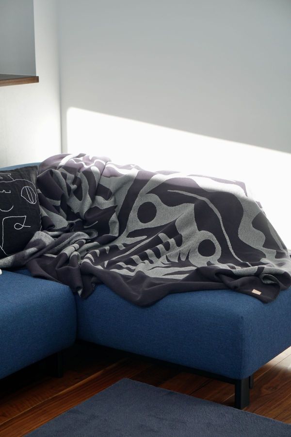 Load image into Gallery viewer, ALL SEASON BLANKET : Garden by Asuka Watanabe

