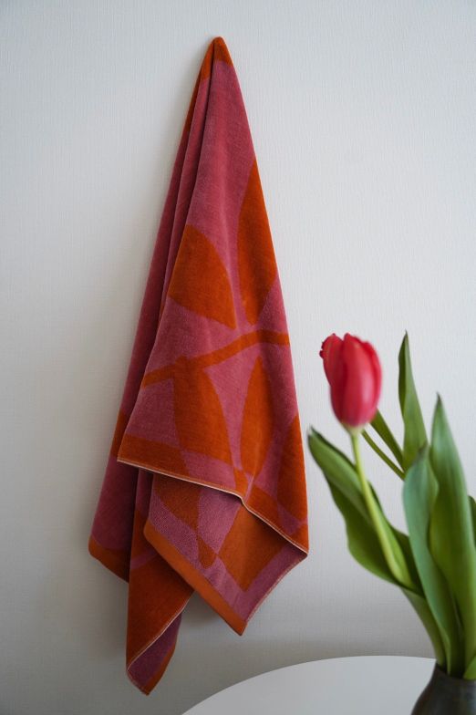 BATH TOWEL : Fruit of the room