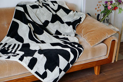 TOWEL BLANKET : Abstract Inlet by Asuka Watanabe